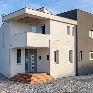  Apartment Doki Basement Kroatien