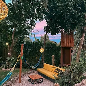 El Buho Eco-cabanas Campsite Bacalar